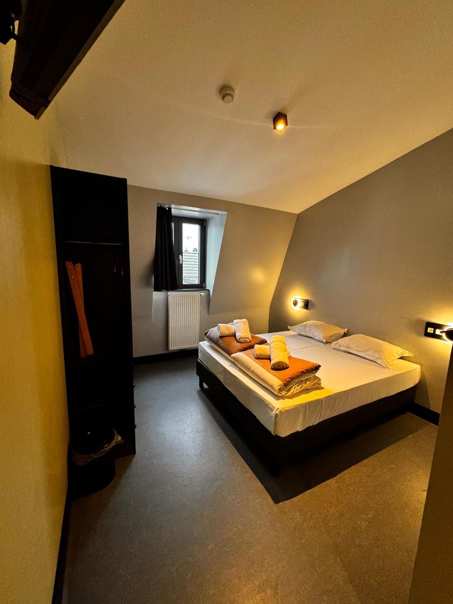 Habitación Doble con baño privado